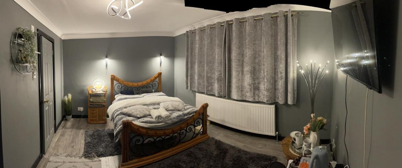 Da Vinci Guest House & Guest Parking, A Real Gem Crawley  Extérieur photo