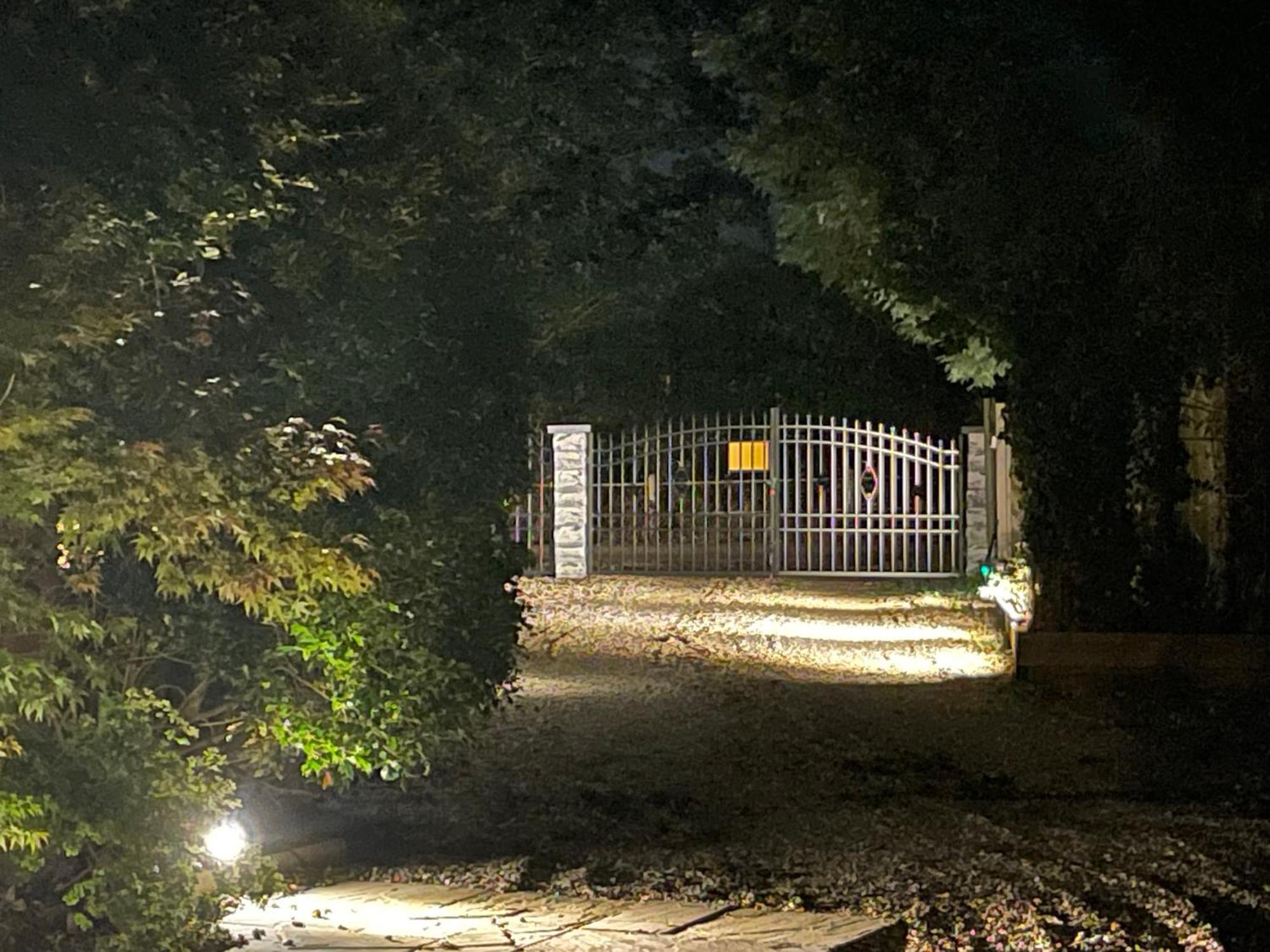Da Vinci Guest House & Guest Parking, A Real Gem Crawley  Extérieur photo