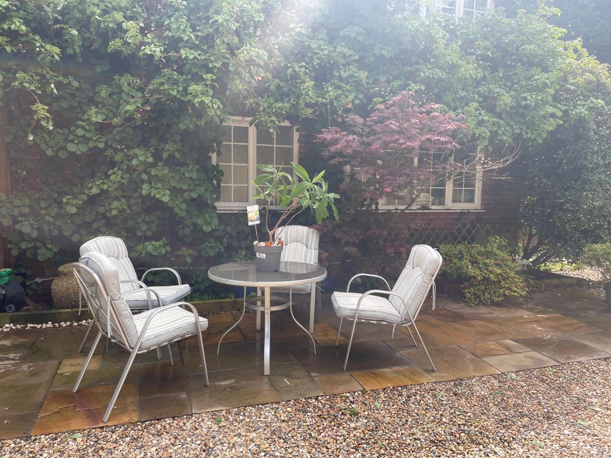 Da Vinci Guest House & Guest Parking, A Real Gem Crawley  Extérieur photo