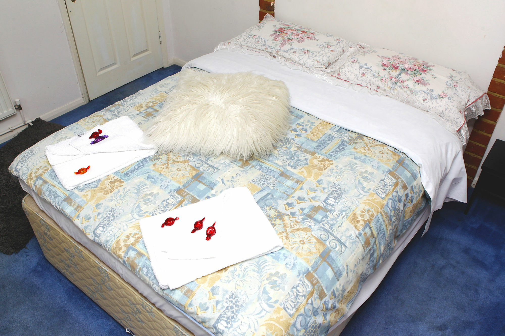 Da Vinci Guest House & Guest Parking, A Real Gem Crawley  Extérieur photo